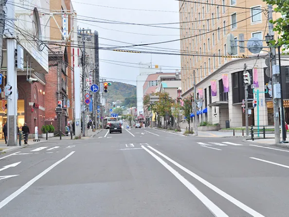 小樽運河経由で駐車場へアクセス